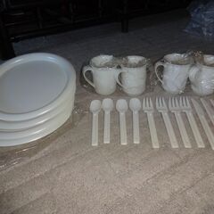未使用新品キャンプ用食器セット4人分の画像