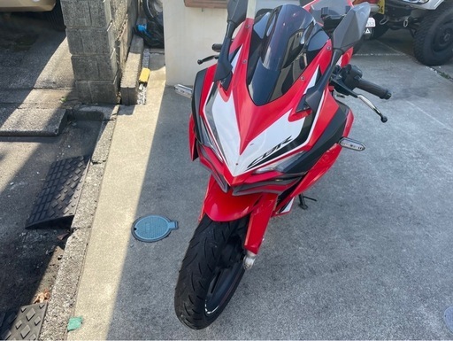 ホンダ　CBR250RR mc51