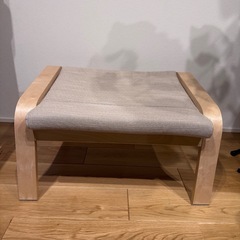 IKEA ポエングパーソナルチェア　&オットマンの画像