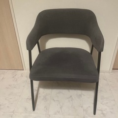 【美品】ニトリ　肘付きダイニングチェアの画像