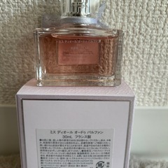Missdior ミスディオールオードゥパルファンの画像