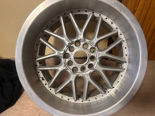 タイヤ新品 25年製【YK G075 225/60R18】スタッドレス【トヨタ RAV4 タイヤ新品 25年製【YK G075 225/60R18】スタッドレス【トヨタ RAV4