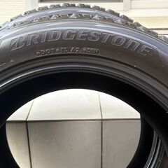 バリ山 中古スタッドレスタイヤ BRIDGESTONE ブリヂストン BLIZZAK DM-V2 275/50R20 113Q 4本セット 冬用タイヤ 8分山の画像
