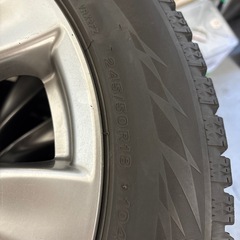 Y51 フーガ　純正アルミ付き　スタッドレスの画像