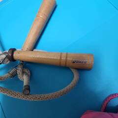 全部で500円　公園デビューセット　オールドネイビー　帽子２点　折りたたみ机　Asics縄の縄跳びの画像