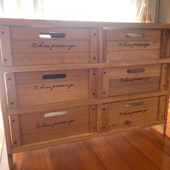 収納ボックスの画像