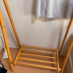 ハンガーラックの画像