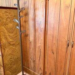 ポールハンガー、コート掛け、デザイン＆機能性ありの画像