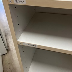 A2512-139 IKEA スクルーヴビーシリーズ　白い本棚　キズ汚れ有りの画像