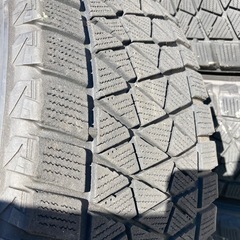 お取引中　スタッドレスタイヤ　225/60R17 BLIZZAK DM-V2の画像