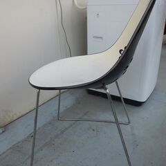 Calligaris カリガリス コヌビア ダイニングチェア イタリア製の画像