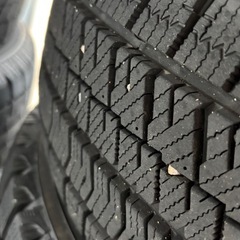 185/70R14ブリジストンタイヤの画像