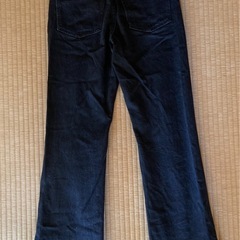 58.5㎝　ユニクロジーンズの画像