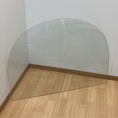 無料‼️半円形強化ガラス　2枚の画像