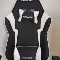 ゲーミングチェアの画像