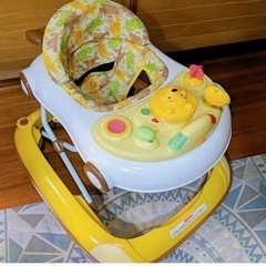 プーさん　ベビーウォーカー　歩行器の画像