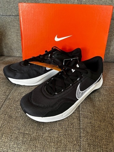 NIKE靴　ナイキ27.0