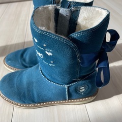 キッズ用ブーツの画像