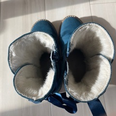 キッズ用ブーツの画像