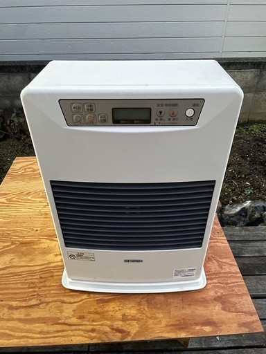 【決まりました】サンポット  FF灯油ストーブ中古 