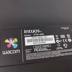WACOM intuos/PTK-440/ペンタブレットの画像