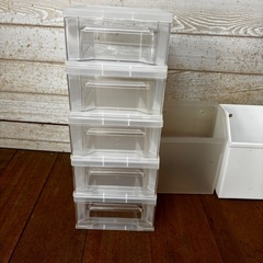 ダイソー　収納　小物　　入れ物セットの画像