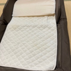 フォルスカ　コンパクトベビーベッドの画像