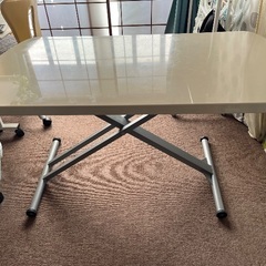 昇降式テーブル0円　の画像