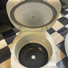 【リサイクルサービス八光】2020年製　東芝　炊飯器 ホワイト RC-10HK-W [5.5合 /IH]の画像