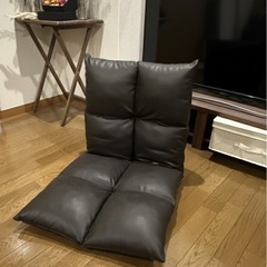 座椅子&ガラステーブルの画像