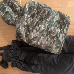 130 スキーウェアの画像