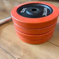 筋トレ EZバー＋5kgプレート×4枚¥3,000の画像