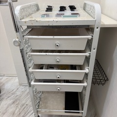 まつ毛エクステ　ワゴン付きの画像