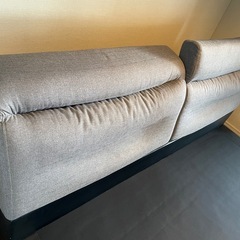 ダブルサイズのベットとマットレス
　の画像