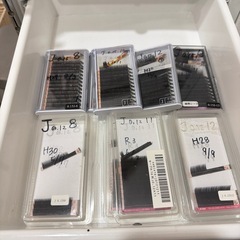 まつ毛エクステ　ワゴン付きの画像