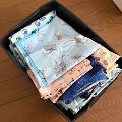 布 生地 フェルト はぎれなどの画像