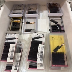 まつ毛エクステ　ワゴン付きの画像