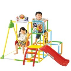 アンパンジャングルジムとおもちゃの画像
