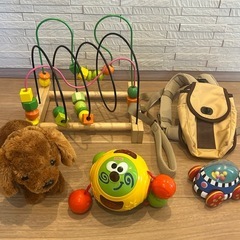 アンパンジャングルジムとおもちゃの画像