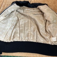 コート　破れありの画像