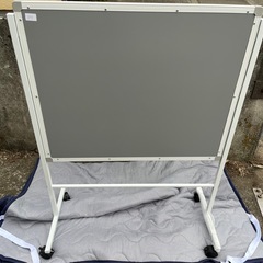 脚付 ホワイトボードの画像