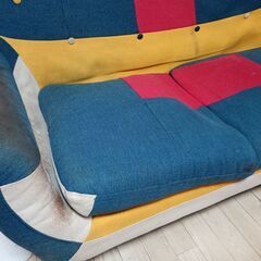 デザインの可愛い二人掛けソファの画像