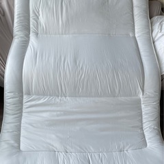 ダブルサイズ　マットと敷布団の画像