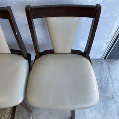 ニトリ　回転式　ダイニングチェア　セットの画像