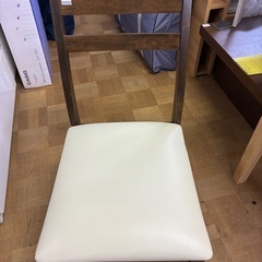 【ジャングル深井店】★ダイニングチェア 茶 イス 家具 簡易クリーニング済 堺市 深井 【FU3030】の画像