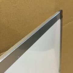 【新品未使用】ホワイトボード 45x60cm 壁掛け マグネット対応 両面　薄型の画像