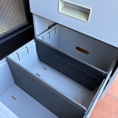 オフィス　キャビネットの画像