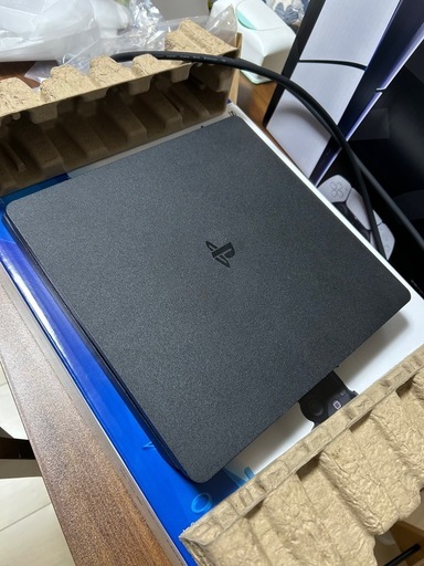 PS4  本体