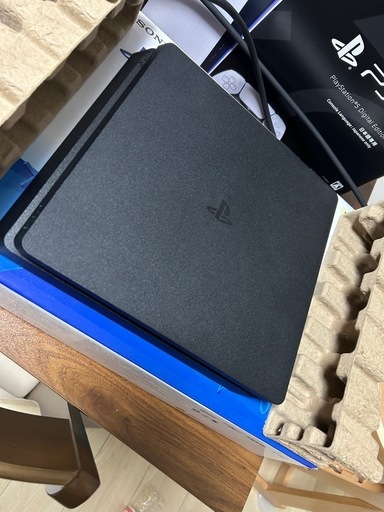 PS4  本体
