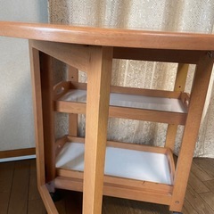 アンティークキッチンワゴン　キャスター付きの画像